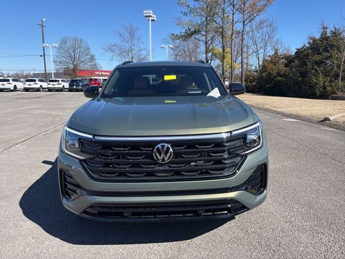 New 2026 Volkswagen Atlas Cross Sport SEL R-Line image 2