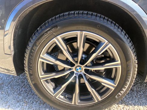 Used 2022 BMW X5 xDrive40i w/ M Sport Package AWD/4WD image 21