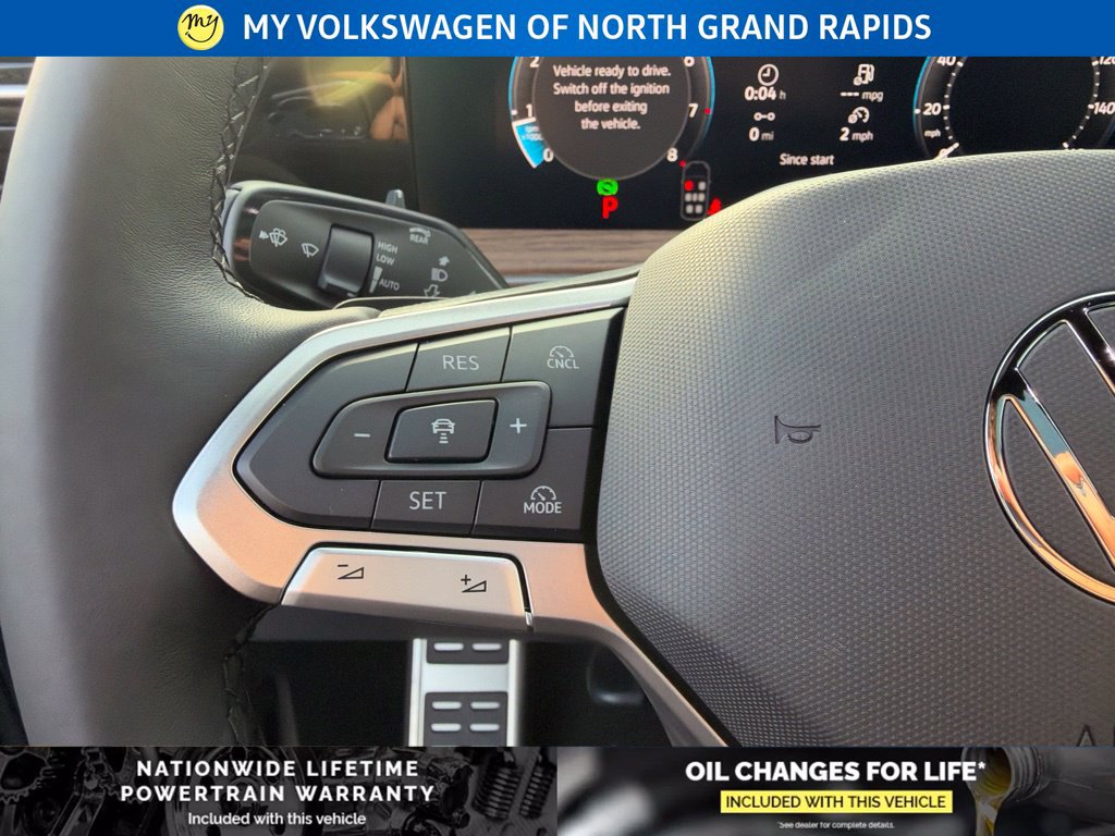 New 2027 Volkswagen Atlas SEL R-Line AWD/4WD image 16