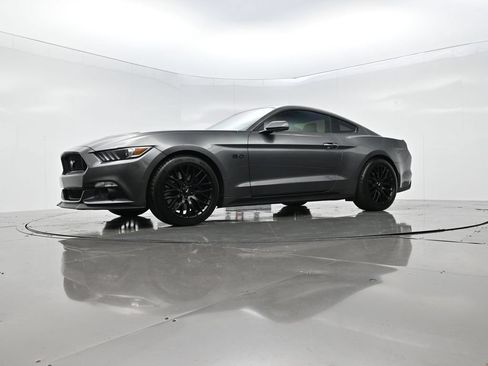 Used 2017 Ford Mustang GT Premium w/ GT Performance Package RWD image 44