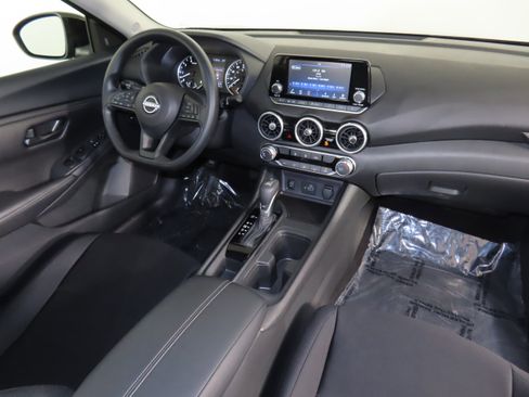 Certified 2025 Nissan Sentra S image 27