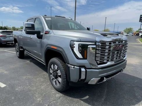 New 2026 GMC Sierra 2500 Denali w/ Denali Reserve Package AWD/4WD image 4