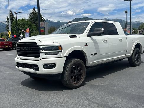 Used 2022 RAM 3500 Laramie AWD/4WD image 7