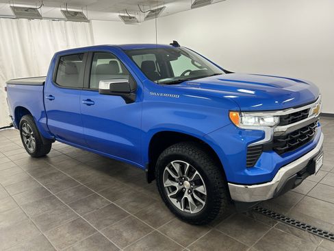 Used 2025 Chevrolet Silverado 1500 LT image 7