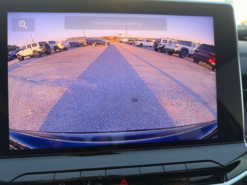 Used 2025 Jeep Compass Latitude w/ Altitude Special Edition image 20