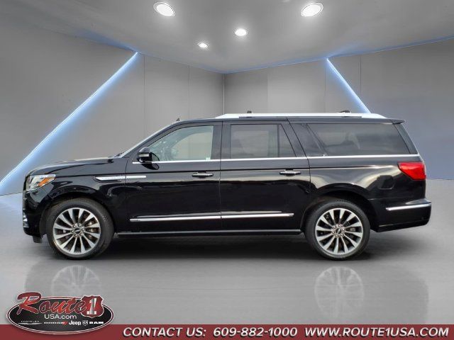 Used 2021 Lincoln Navigator L Reserve w/ Luxury Package AWD/4WD image 7