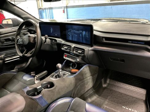 Used 2025 Ford Mustang Dark Horse RWD image 14