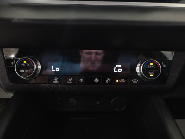 Used 2024 Mitsubishi Outlander SE AWD/4WD image 20
