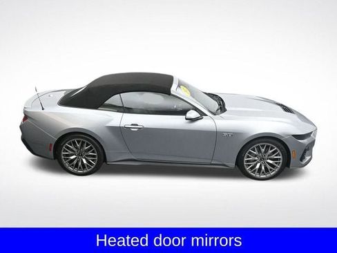 Used 2025 Ford Mustang GT Premium image 27