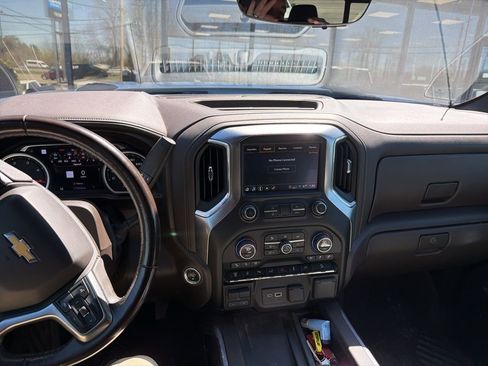 Used 2021 Chevrolet Silverado 2500 LTZ w/ LTZ Premium Package image 8