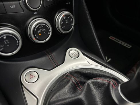 Used 2013 Nissan 370Z NISMO w/ Bose Pkg image 40