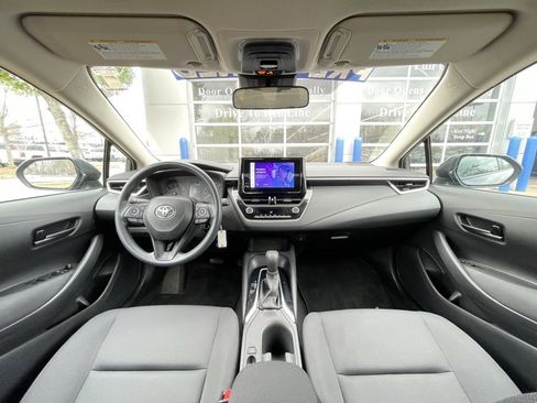 Used 2024 Toyota Corolla LE image 29