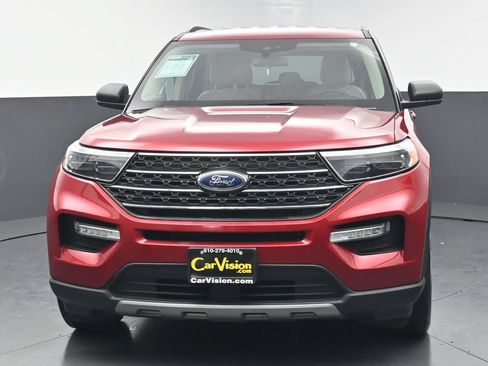 Used 2022 Ford Explorer XLT w/ Equipment Group 202A AWD/4WD image 7