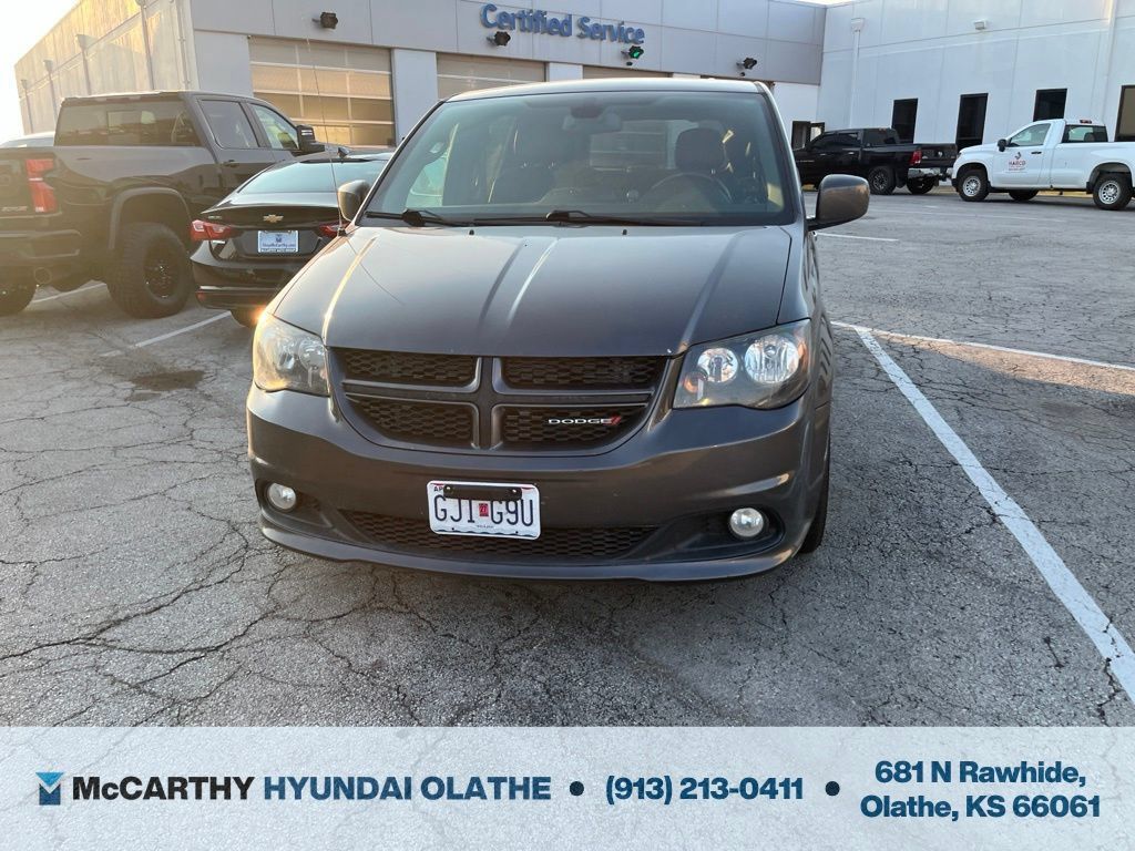 Used 2019 Dodge Grand Caravan GT FWD image 2