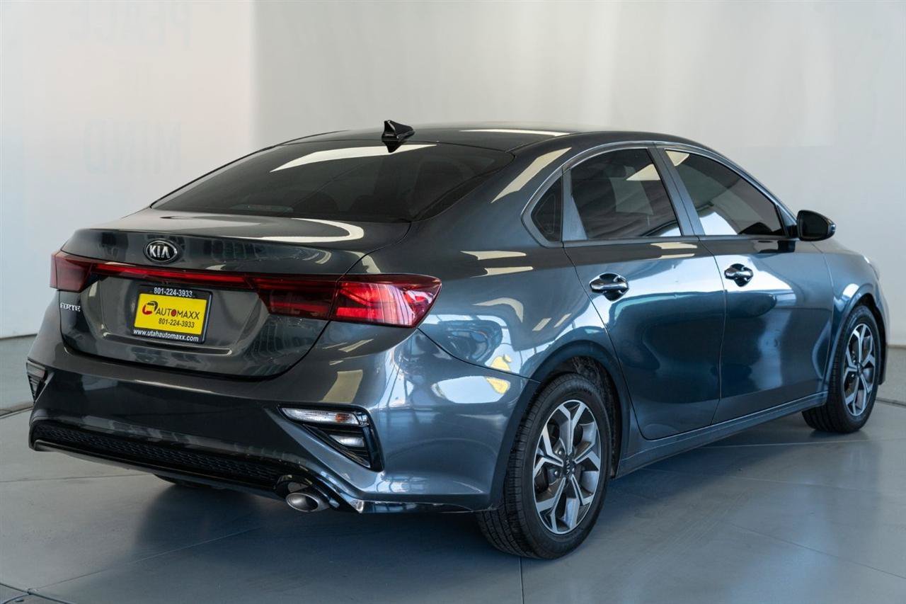 Used 2020 Kia Forte LXS FWD image 8