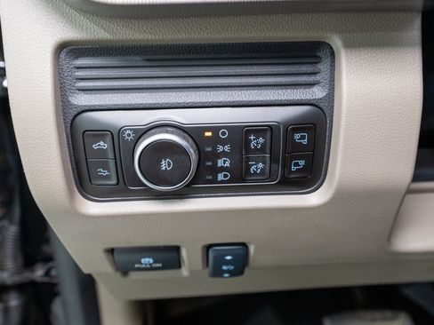 Used 2026 Ford F350 Platinum w/ Platinum Plus Package AWD/4WD image 39