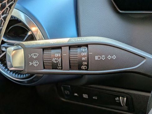Used 2024 Chevrolet Equinox EV LT FWD image 17