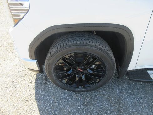 New 2026 GMC Sierra 1500 SLT w/ SLT Premium Plus Package image 13