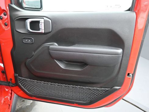 Used 2024 Jeep Gladiator Sport image 20