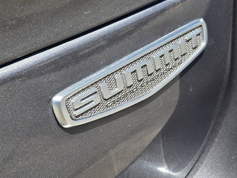 Used 2023 Jeep Grand Cherokee L Summit AWD/4WD image 14