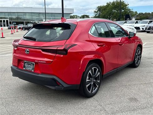 New 2025 Lexus UX 300h AWD image 5