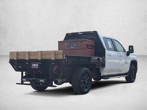Used 2024 Chevrolet Silverado 2500 LT w/ Convenience Package AWD/4WD image 5