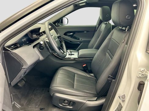 Used 2025 Land Rover Range Rover Evoque S image 18