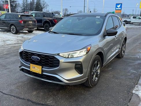 Certified 2023 Ford Escape ST-Line w/ Tech Pack #1 image 33