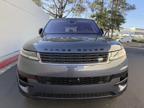 Used 2023 Land Rover Range Rover Sport SE AWD/4WD image 6