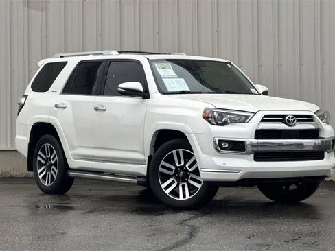 Used 2021 Toyota 4Runner Limited image 2