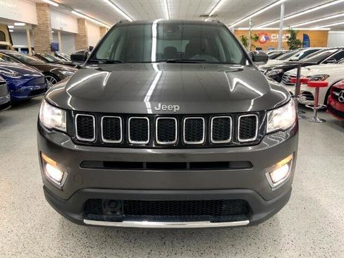 Used 2021 Jeep Compass Limited image 3