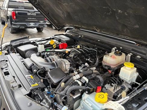 Used 2022 Jeep Gladiator Rubicon w/ LED Lighting Group image 18