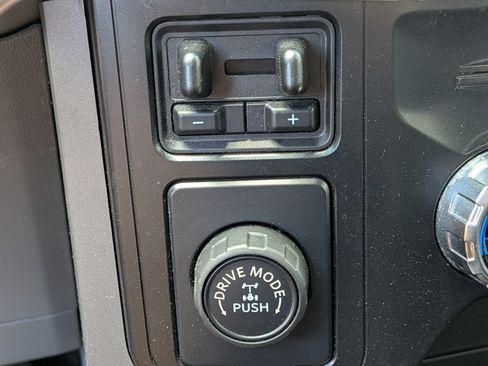 Used 2021 Ford F150 XLT w/ Equipment Group 302A High RWD image 31