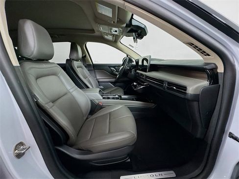 Used 2025 Lincoln Corsair Reserve w/ Equipment Group 202A image 46