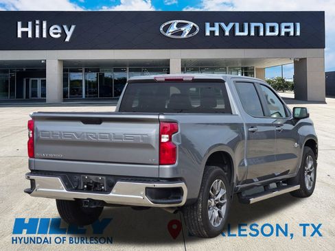Used 2022 Chevrolet Silverado 1500 LT w/ Safety Package image 4