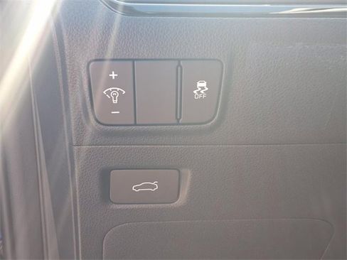 New 2025 Kia K5 EX image 15