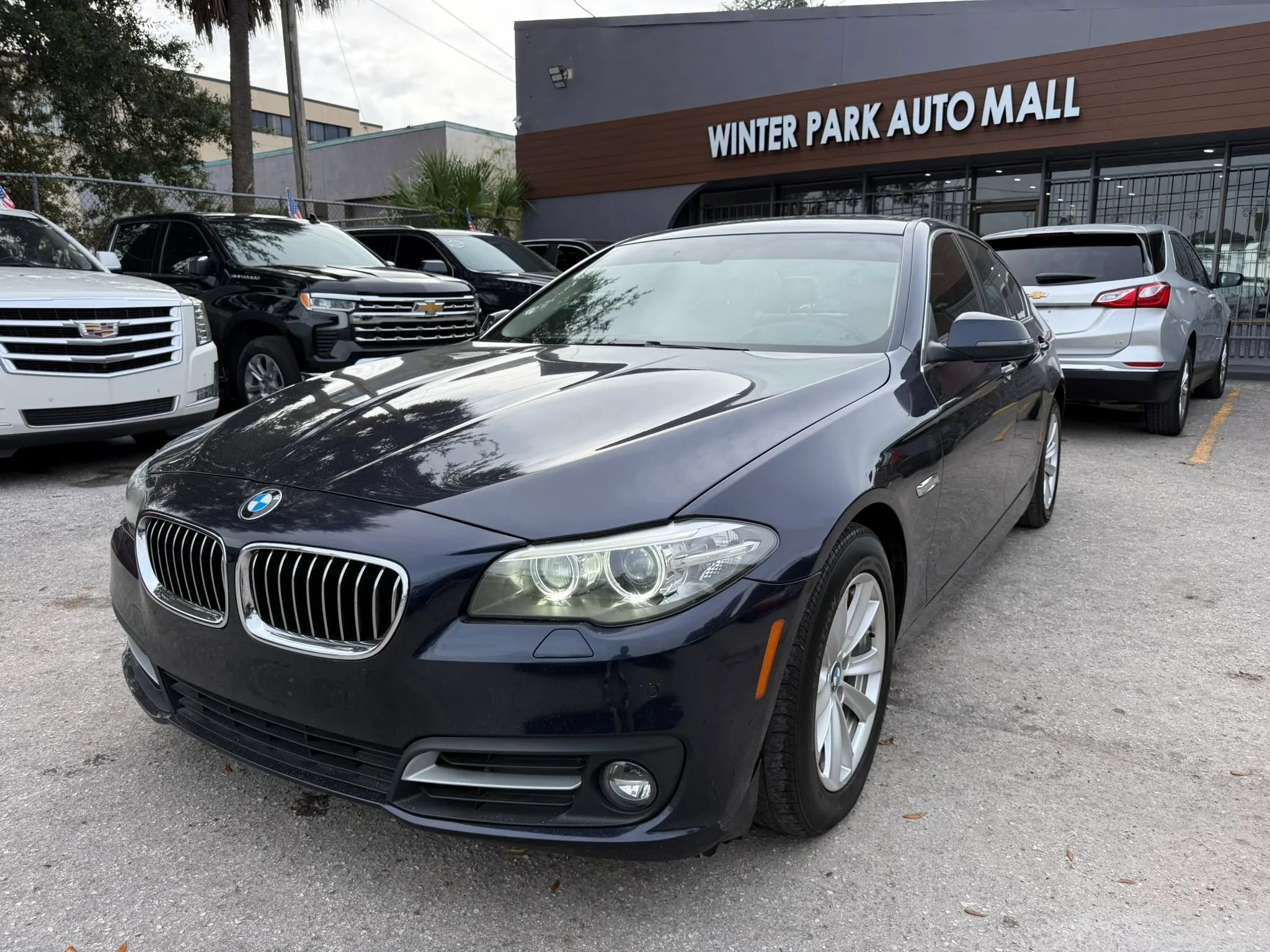 Used 2016 BMW 528i Sedan RWD image 1