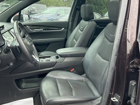 Used 2020 Cadillac XT6 Premium Luxury AWD/4WD image 9