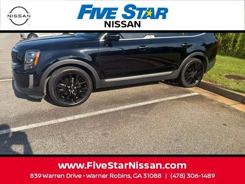 Used 2022 Kia Telluride SX w/ SX Prestige Package AWD/4WD image 2