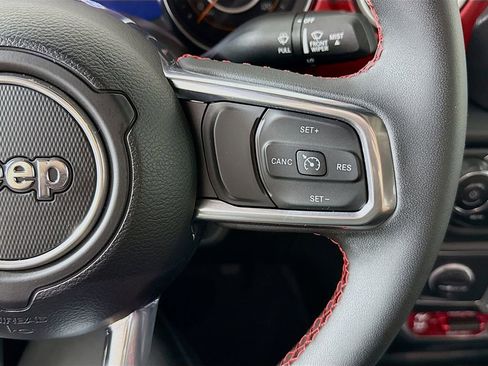 Used 2023 Jeep Gladiator Rubicon w/ LED Lighting Group image 12