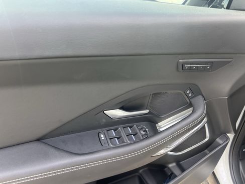 Used 2024 Jaguar E-PACE R-Dynamic SE AWD/4WD image 15