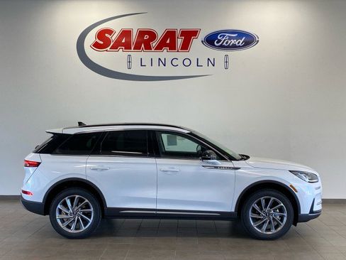 New 2025 Lincoln Corsair AWD w/ Equipment Group 101A image 1