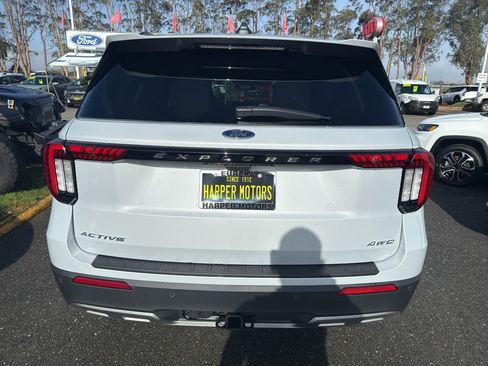 New 2026 Ford Explorer Active w/ Active Comfort Package image 24