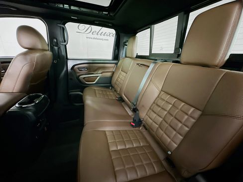 Used 2023 Nissan Titan Platinum Reserve w/ Moonroof Package image 24
