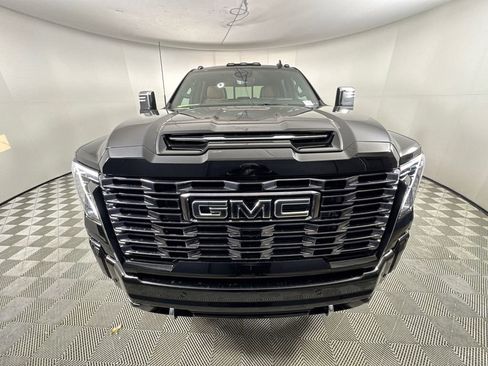 New 2026 GMC Sierra 3500 Denali Ultimate w/ LPO, Black Badging Package image 2