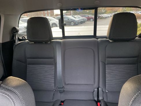 Used 2023 Nissan Frontier SV image 30