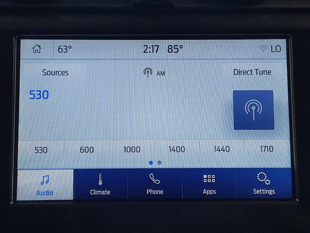 Used 2018 Ford Fusion SE w/ Fusion SE Technology Package FWD image 25
