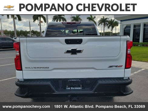 Used 2023 Chevrolet Silverado 1500 ZR2 image 6
