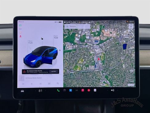 Used 2022 Tesla Model Y Long Range image 19