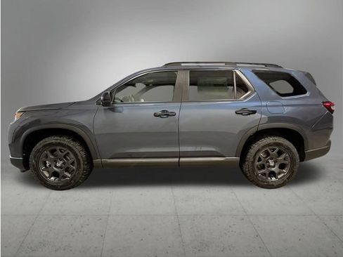 New 2026 Honda Pilot TrailSport image 2